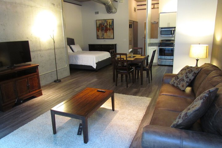 Room 10 of 23