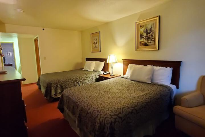 Olympic Inn & Suites