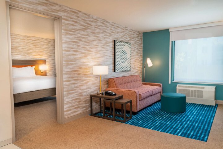 Room 17 of 45