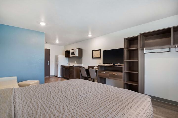 Room 27 of 31