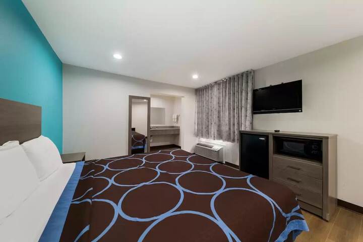 Room 22 of 29