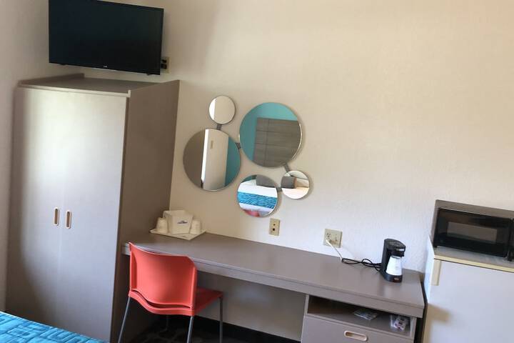 Red Lion Inn & Suites Elk Grove Village