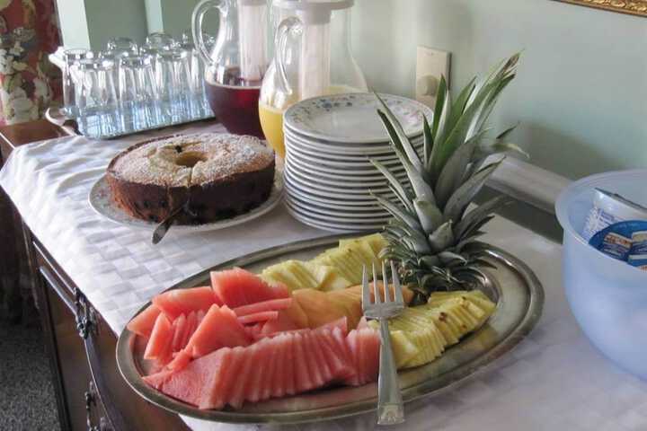 Carisbrooke Inn
