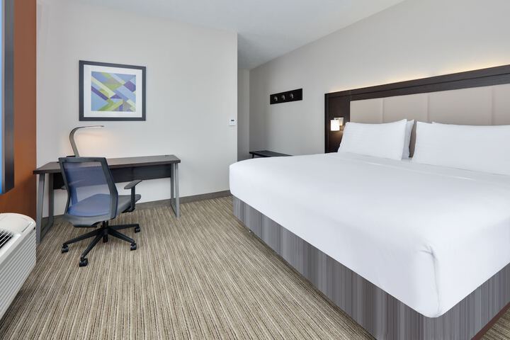 Holiday Inn Express Hotel & Suites Dallas - Duncanville by IHG