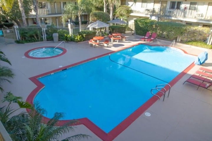 Pool 5 of 40