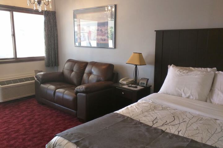 Skyview Motel