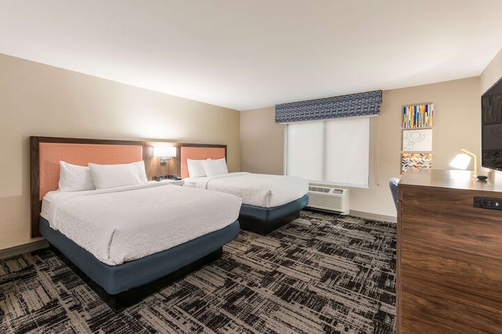 Hampton Inn & Suites Benton Harbor