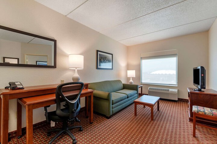 Room 46 of 65