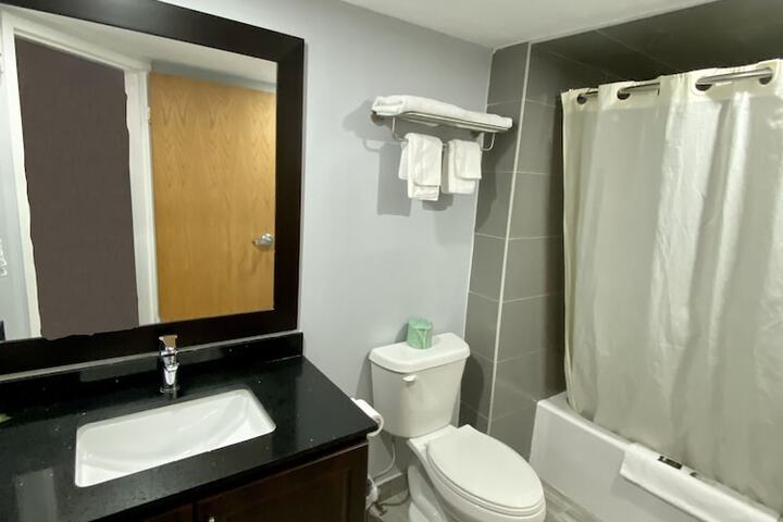 Room 12 of 24