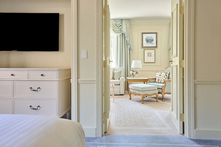 The Charleston Place