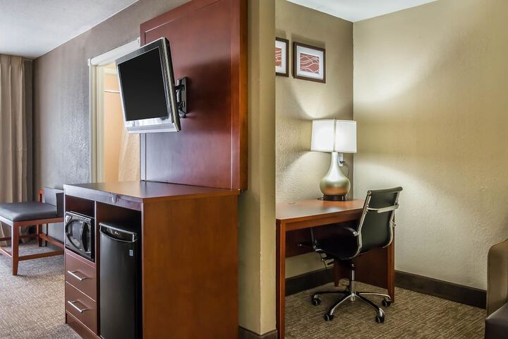Room 30 of 43