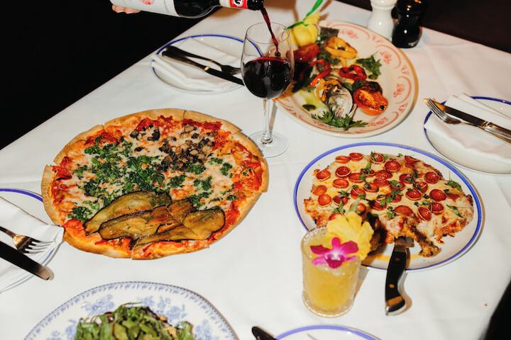 Dining 66 of 81