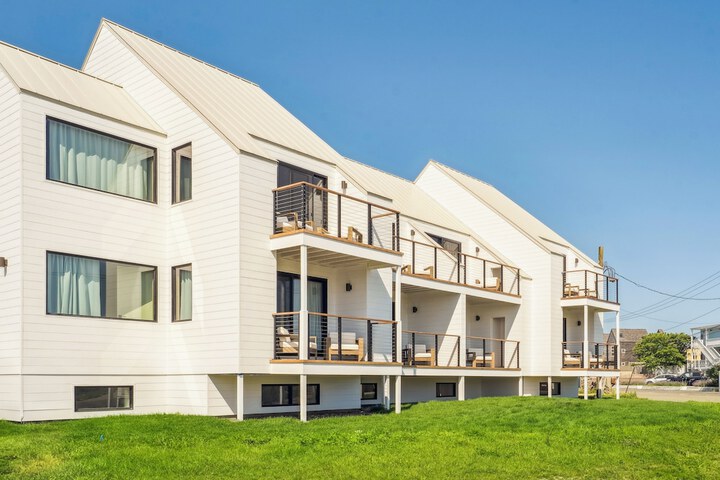 Offshore Spa & Residences