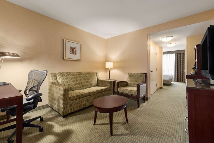 Room 11 of 43