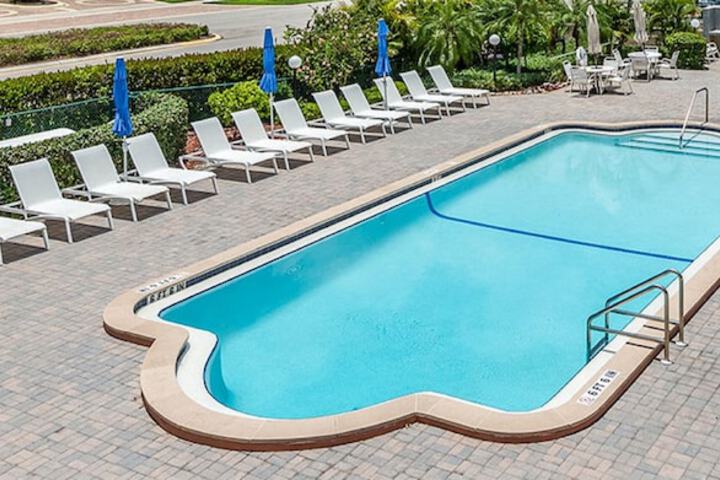 Marco Beach Vacation Suites