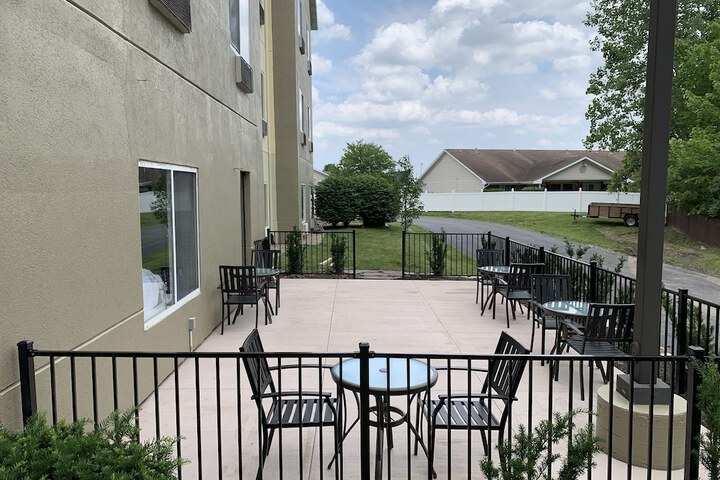 Terrace/Patio 46 of 47