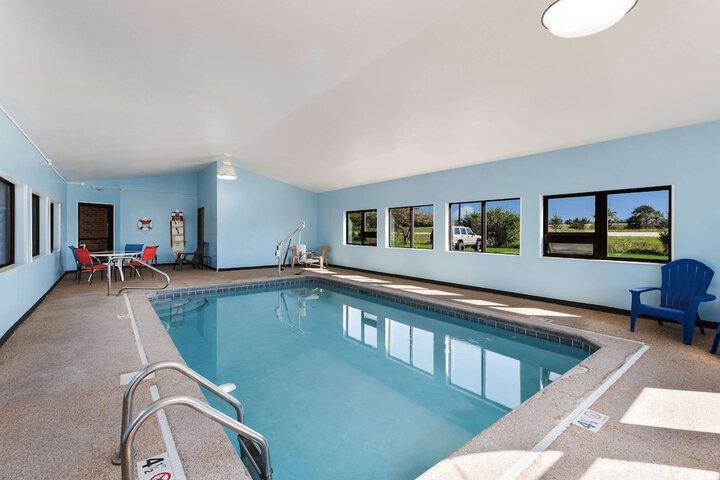 Pool 4 of 54