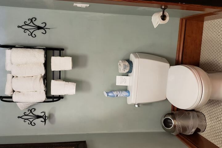 Room 10 of 53