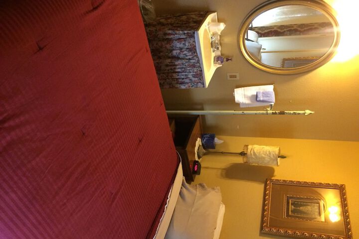 Room 31 of 82