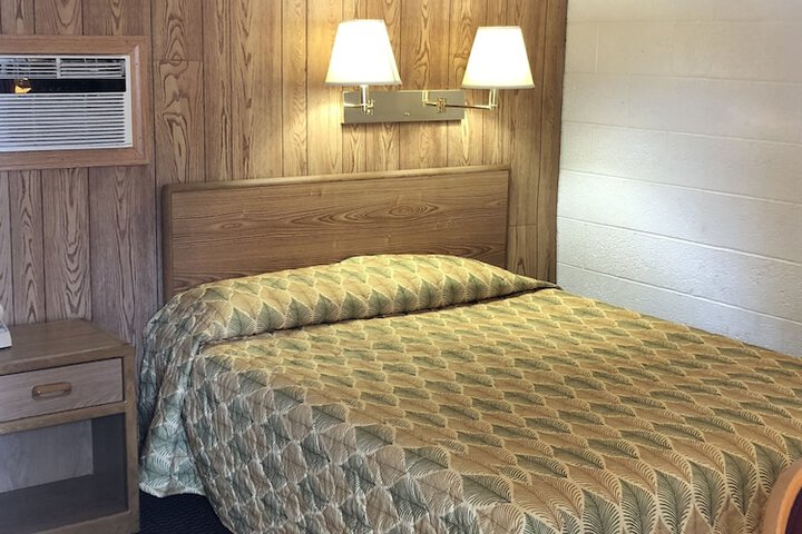 Room 17 of 51