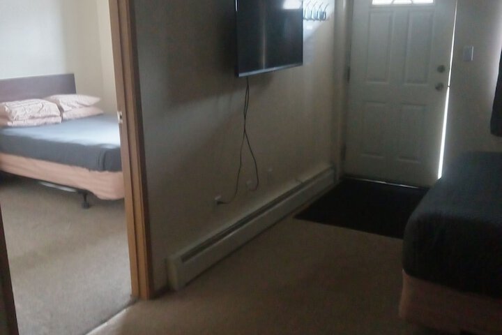 Room 21 of 38
