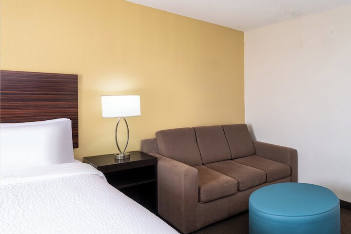 Garner Hotel Clarksville Northeast by IHG