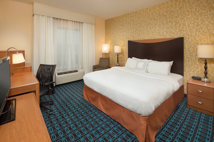 Room 11 of 20