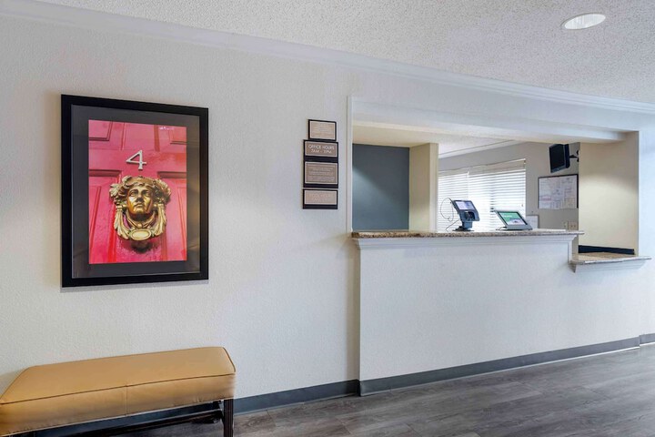 Hotel Interior 7 of 25
