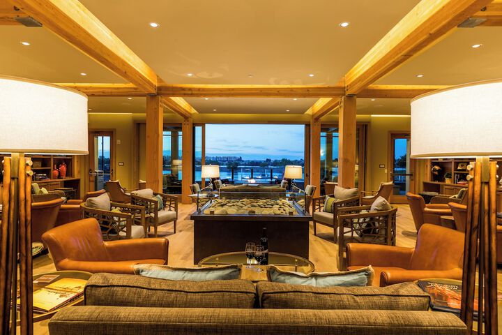 Hotel Interior 10 of 73