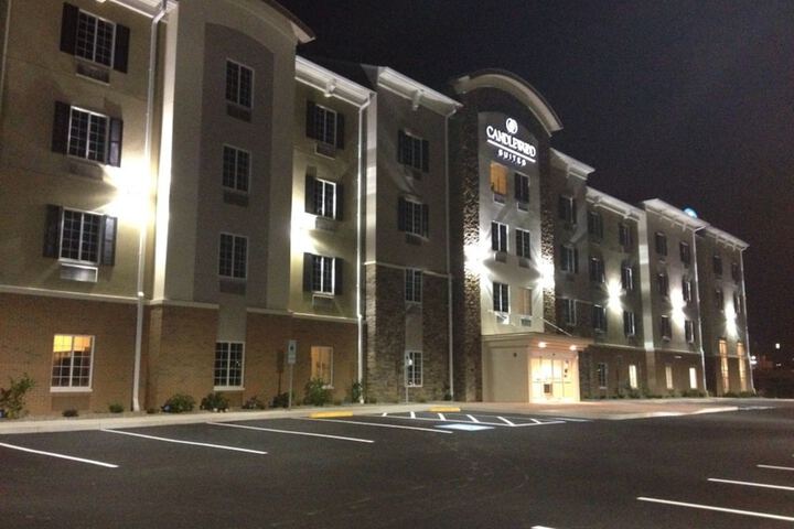 Candlewood Suites Youngstown W I-80 Niles Area by IHG