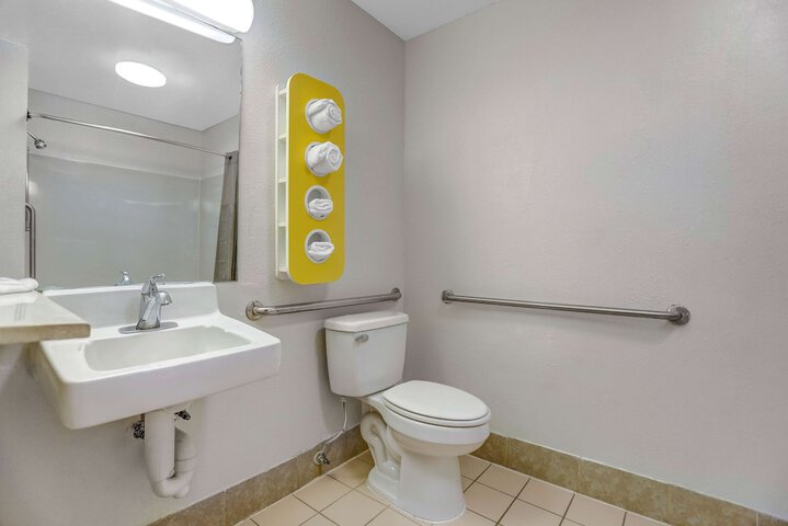 Motel 6 Raleigh NC - North