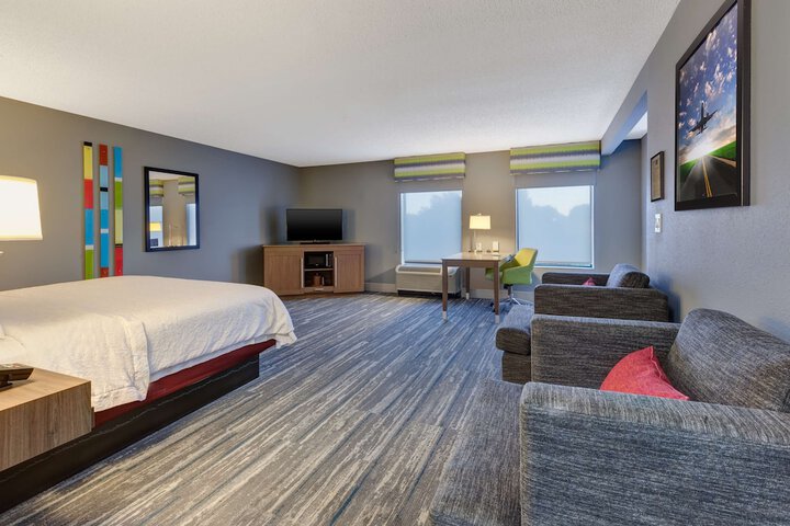 Room 10 of 25