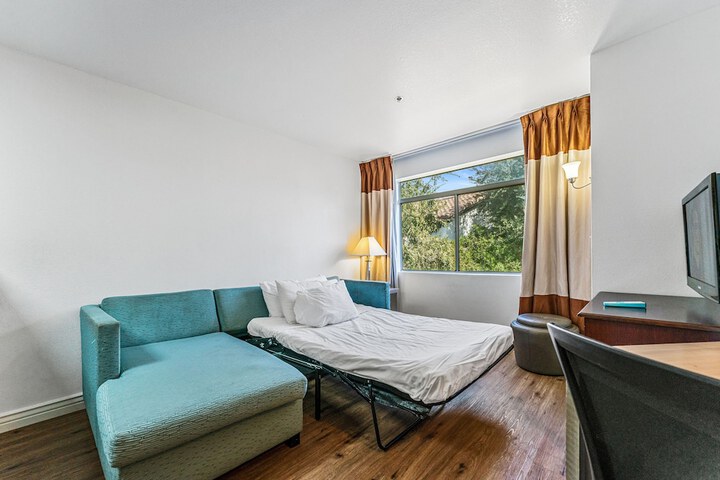 Metro Chandler Extended Stay