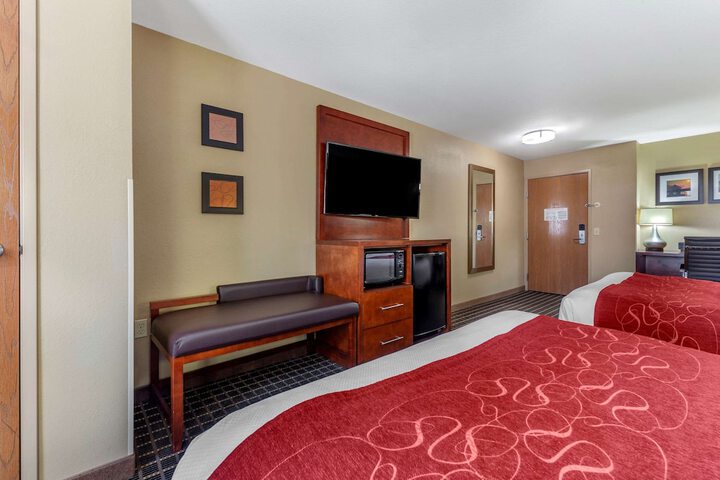 Room 27 of 36