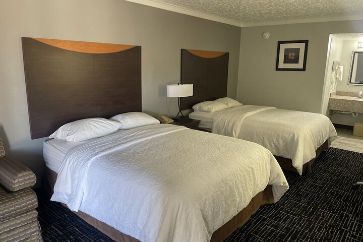 Room 14 of 16