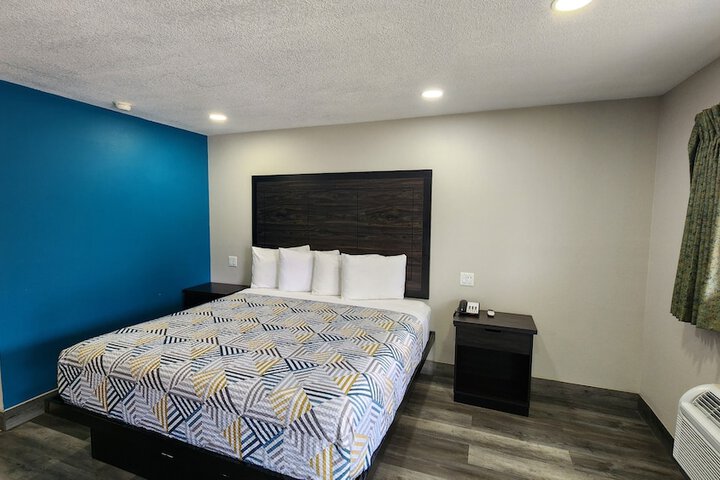 Room 29 of 43