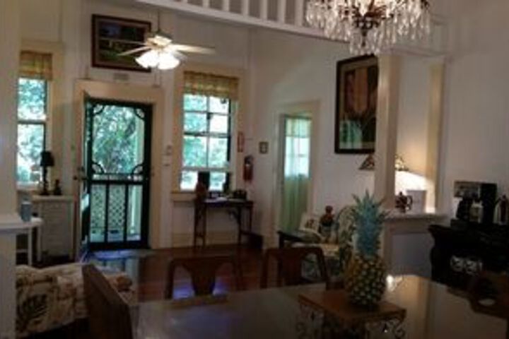 Haiku Plantation Inn Bed & Breakfast