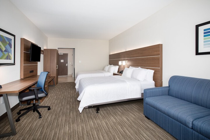 Room 9 of 48