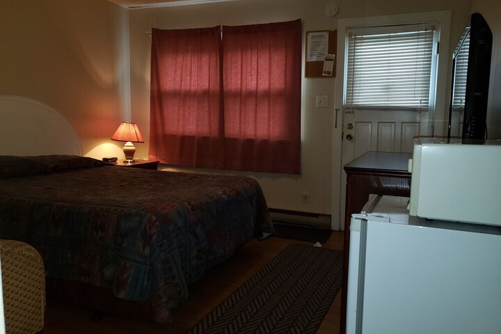 Room 64 of 79