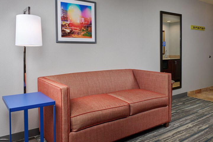 Hampton Inn & Suites Holly Springs
