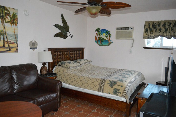 Room 25 of 111