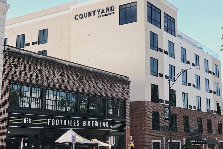 Courtyard by Marriott Winston - Salem Downtown