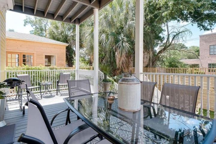 111 Waldburg street Beautifully Renovated Historic 5 bedroom 5 bath