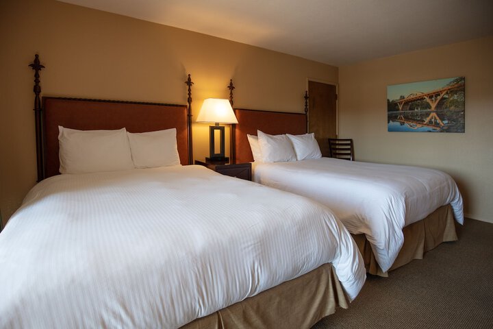 Riverside Inn