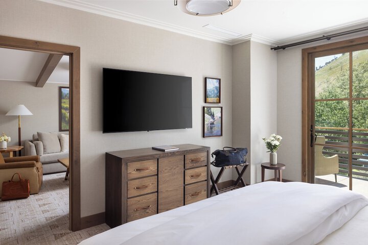 Room 34 of 55