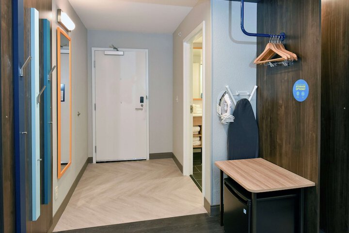 Room 20 of 40