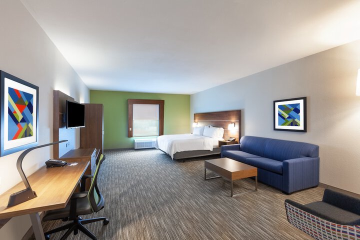 Room 18 of 38