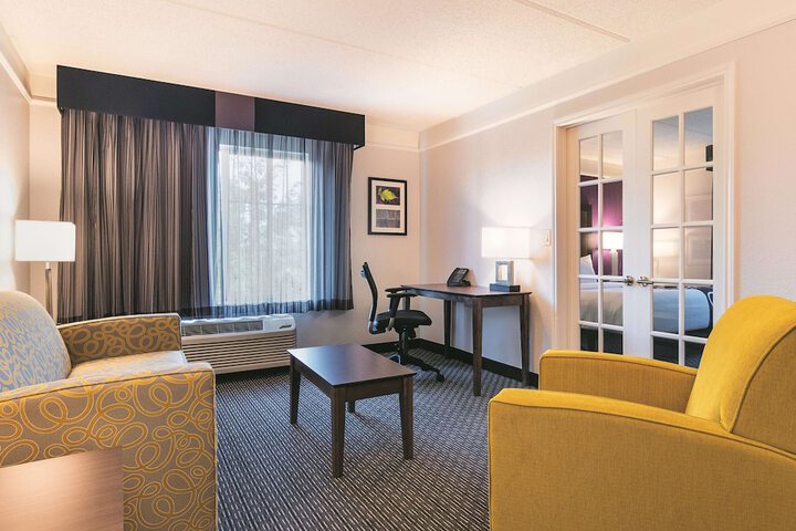 La Quinta Inn & Suites by Wyndham Atlanta Conyers