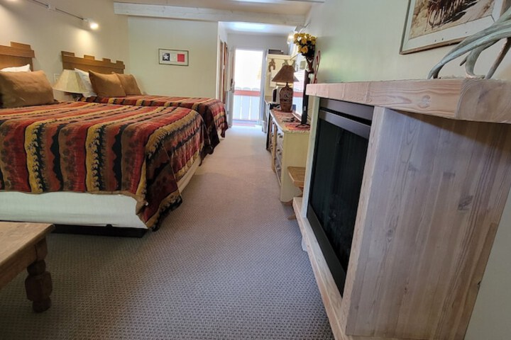 Room 76 of 127