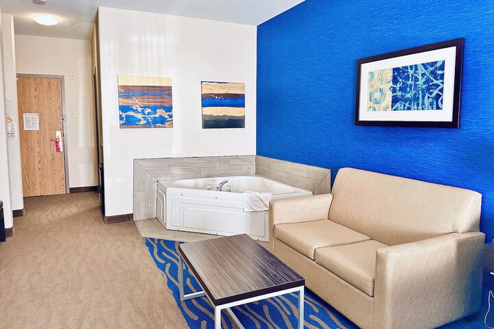 Room 30 of 60